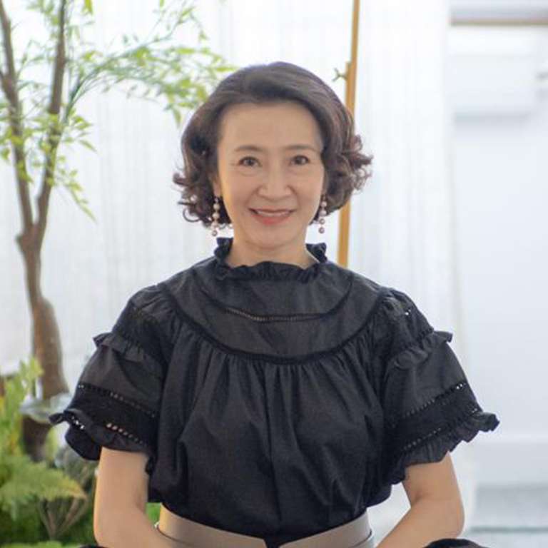 龍世儀女士(Shirley Loong)